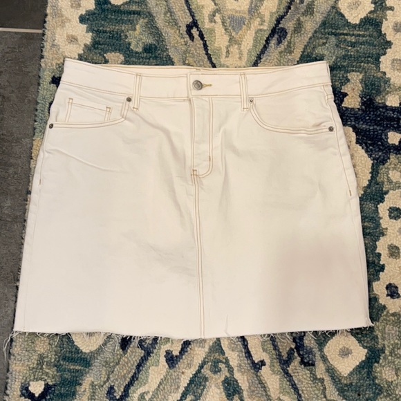 Old Navy Dresses & Skirts - Old Navy White denim Skirt NWOT